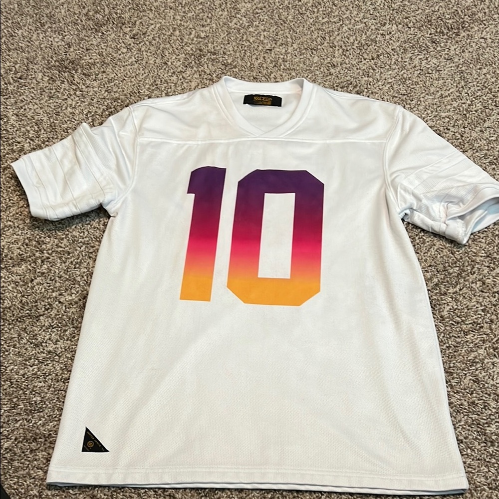 10.Deep White and Purple Gradient Jersey